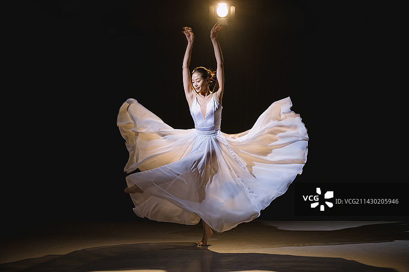 跳舞的舞者图片素材