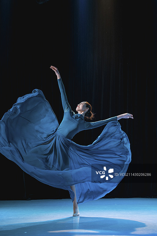 跳舞的舞者图片素材