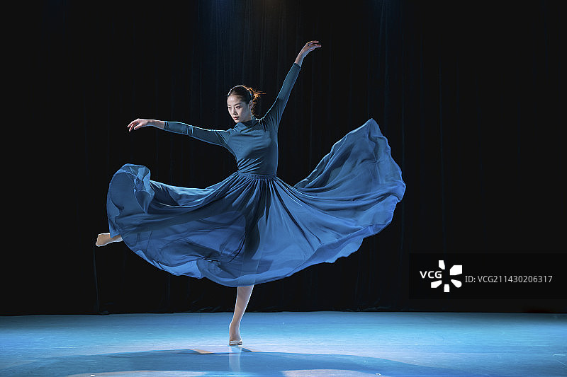 跳舞的舞者图片素材