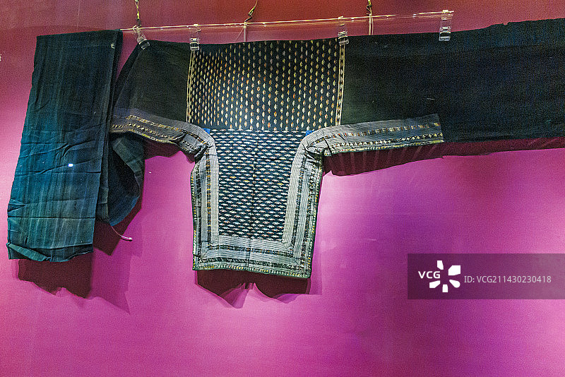 爱的瑰宝，贵州少数民族背扇精品图片素材