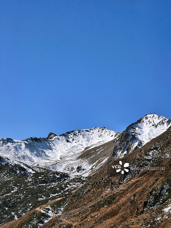 巴郎山山脉图片素材