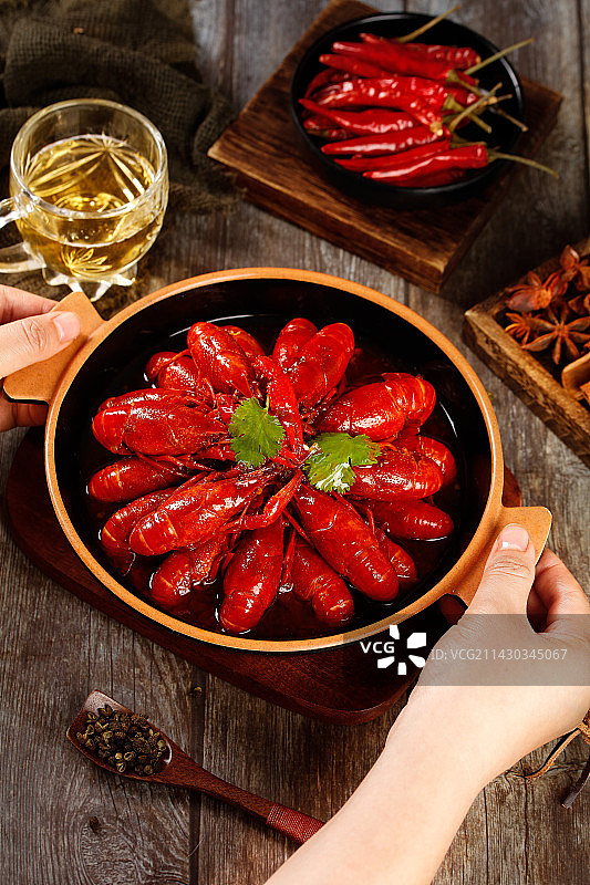 深底上的小龙虾图片素材