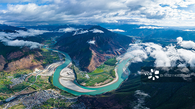 云南金沙江长江第一湾图片素材