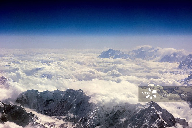 喜马拉雅山脉云海图片素材