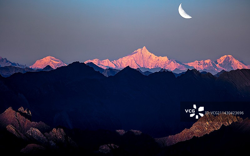 天界晓辉 ~ 卡瓦格博映像图片素材