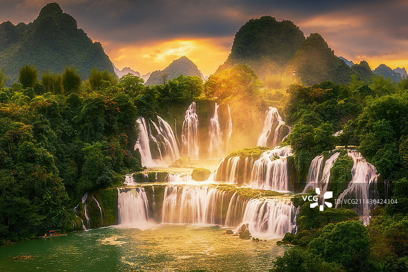 德天瀑布图片素材