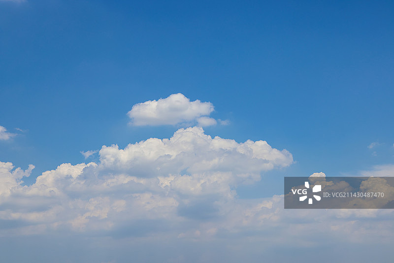 蓝天白云的景色图片素材
