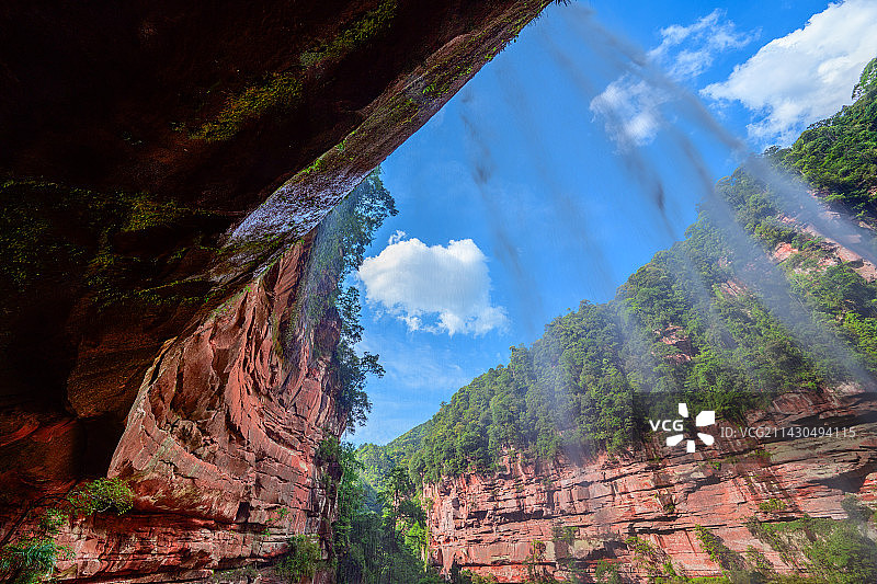 四面山水口寺瀑布图片素材