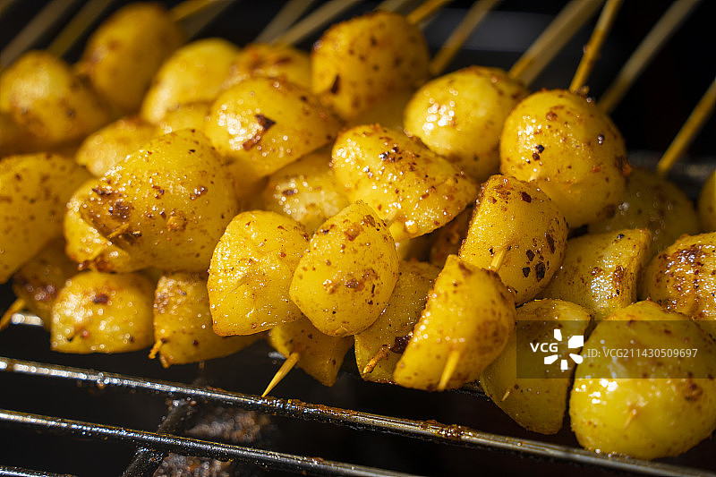贵州遵义特色小吃麻辣土豆图片素材