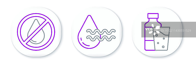 矿泉水瓶和玻璃水滴图片素材