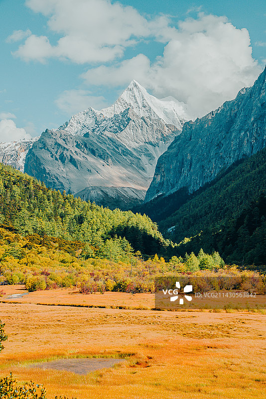 川藏线甘孜稻城亚丁风光图片素材
