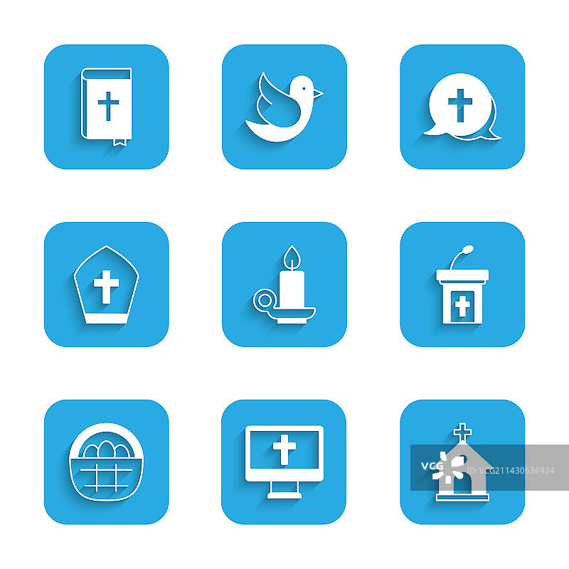 一组烛台上燃烧的蜡烛和基督教十字架图片素材