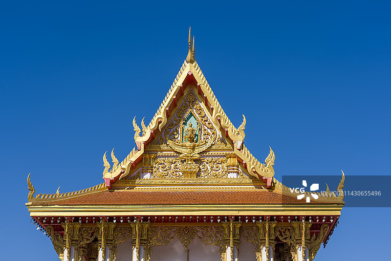 洛阳白马寺泰国殿阳光下金色的屋顶图片素材