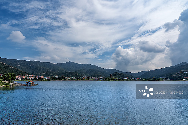 花果山阿育王塔中式园林自然风光图片素材