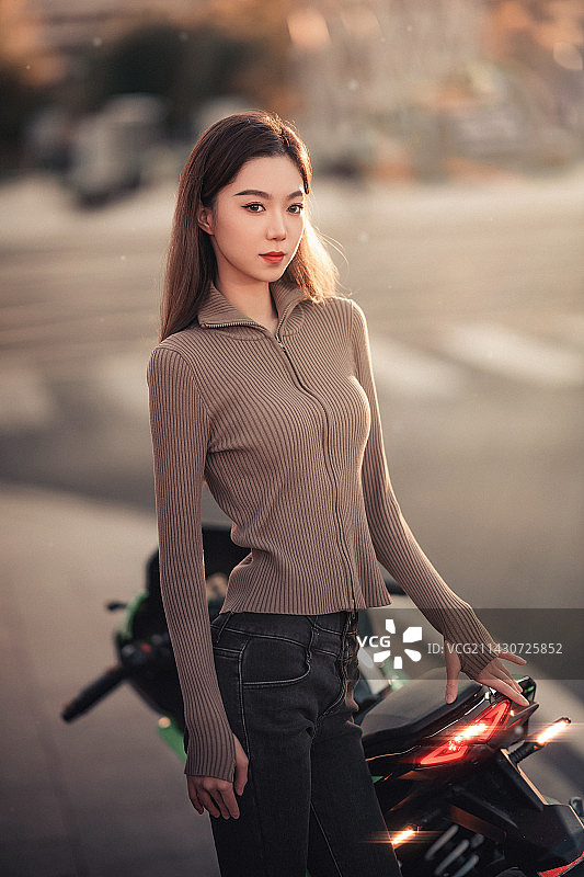 机车女孩涵涵 型号:FKM FK 3GP（组照）图片素材