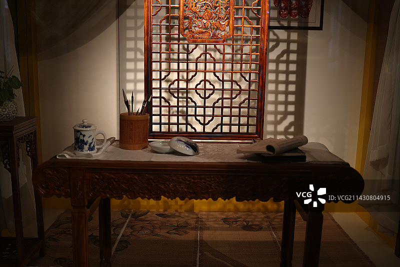 古典风格的书房图片素材