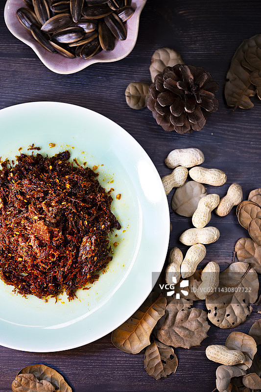 静物摄影麻辣牛肉丝灯影牛肉丝图片素材