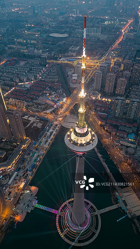 天塔夜景图片素材