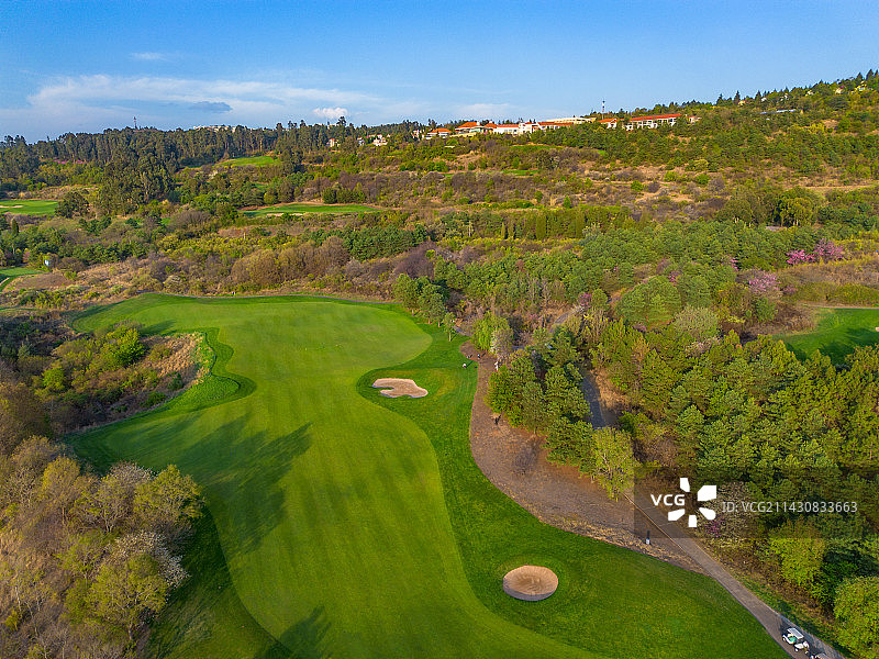 春城湖畔度假村球场图片素材