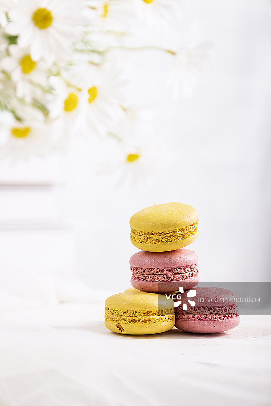 马卡龙甜品糕点亮调图片图片素材