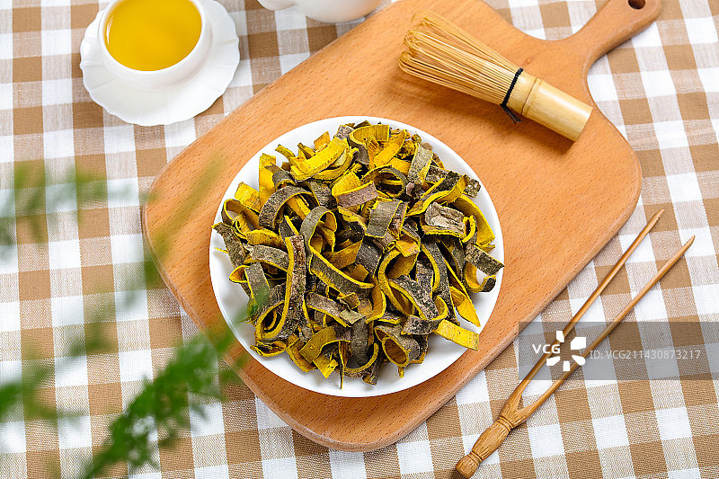 药用植物中药材黄柏图片素材