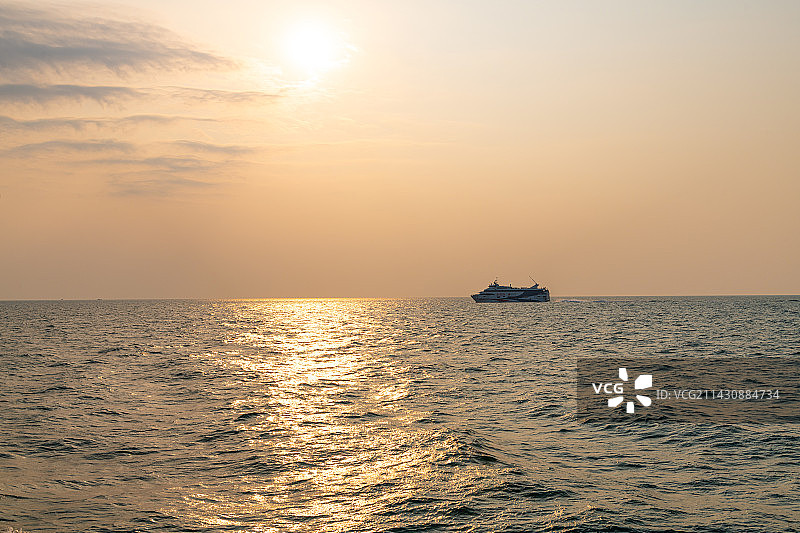 海边 大海 海岸夕阳 涠洲岛  广西北海风光图片素材