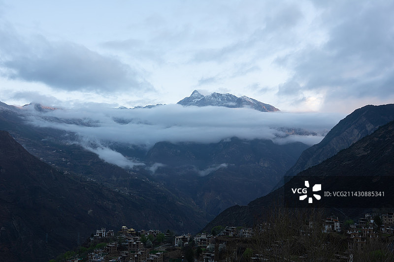 高原藏区山地风景图片素材