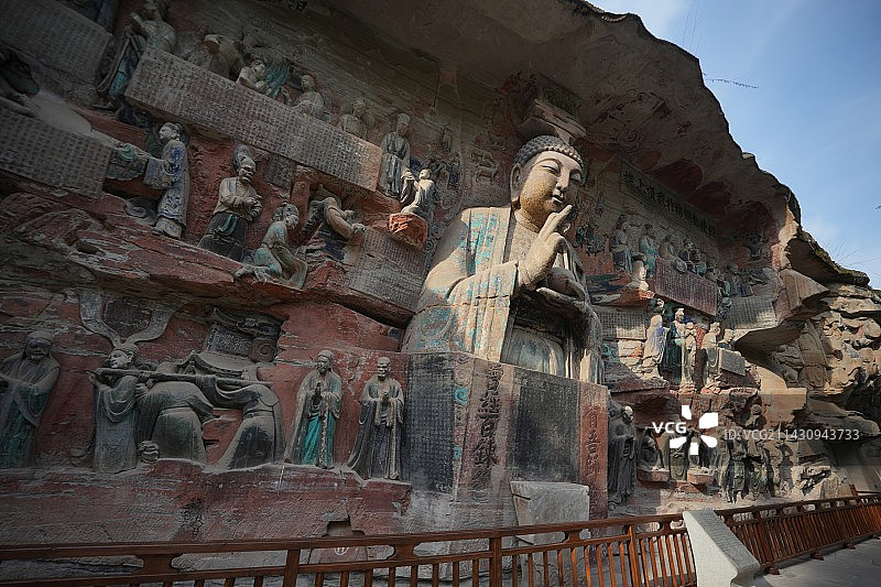 大足石刻宝顶山石刻大方便佛报恩经变相图片素材