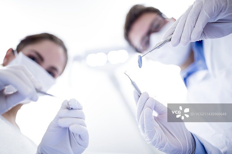 牙医和牙科助手图片素材