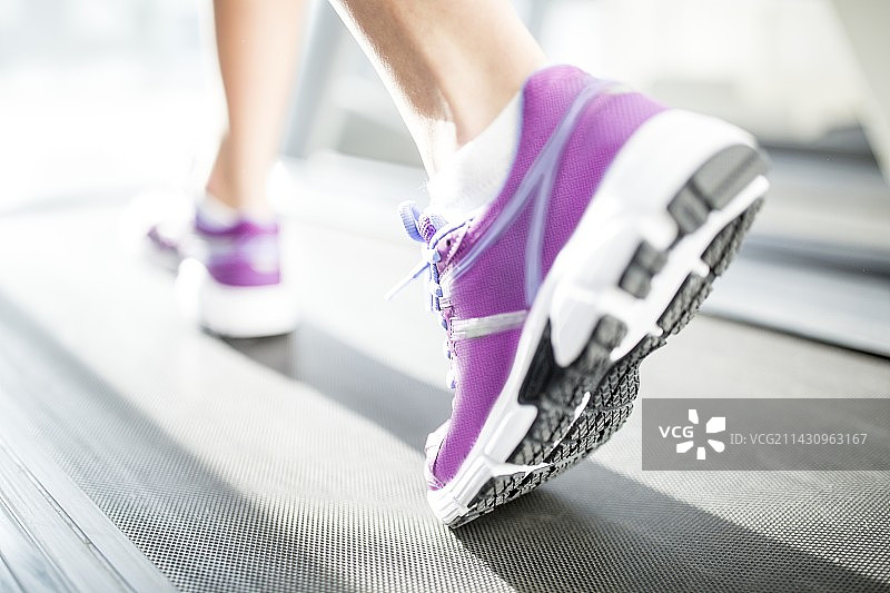 运动鞋特写图片素材