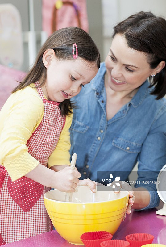 母女烘焙图片素材