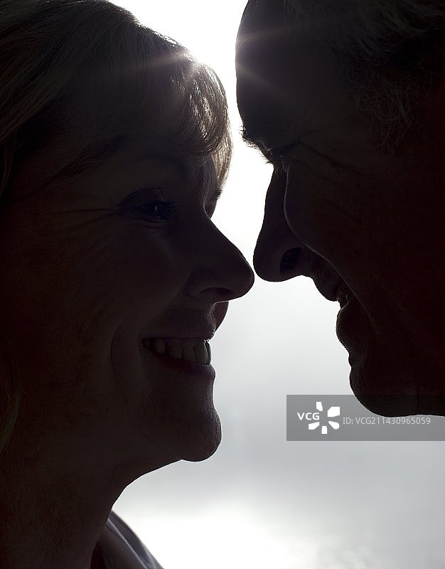 快乐的老年夫妇图片素材