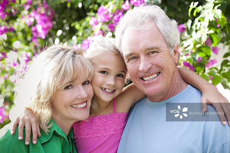 祖父母和孙女图片素材