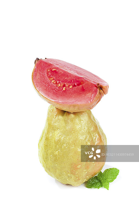 白底上的红心芭乐图片素材