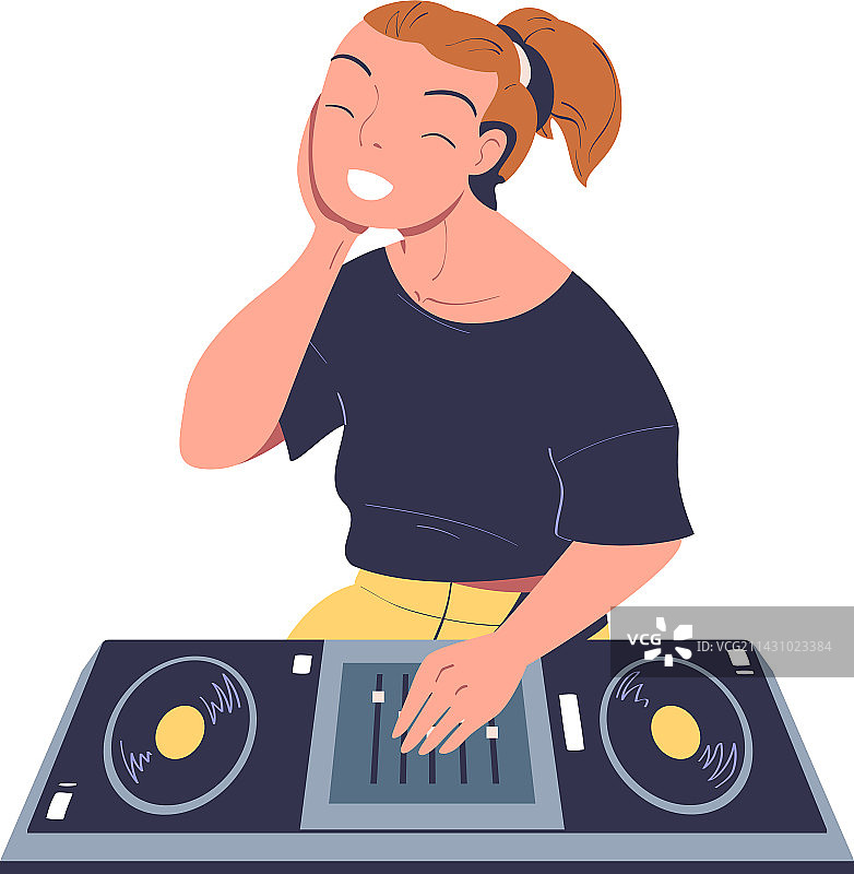 在调音台播放音乐的女性俱乐部DJ图片素材