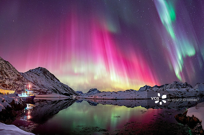 太阳光之舞图片素材