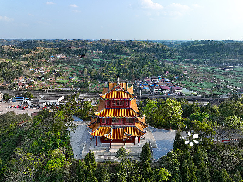 四川省遂宁射洪市大英县蓬莱公园魁山寺航拍图片素材