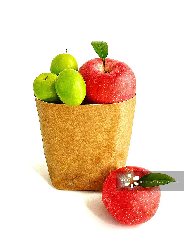 白色背景下的水果特写镜头图片素材