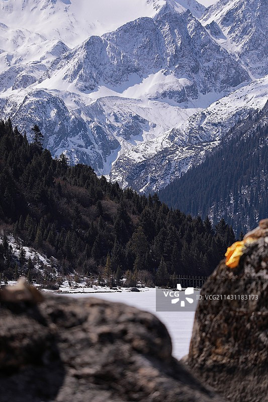 川藏|新路海与雀儿山图片素材