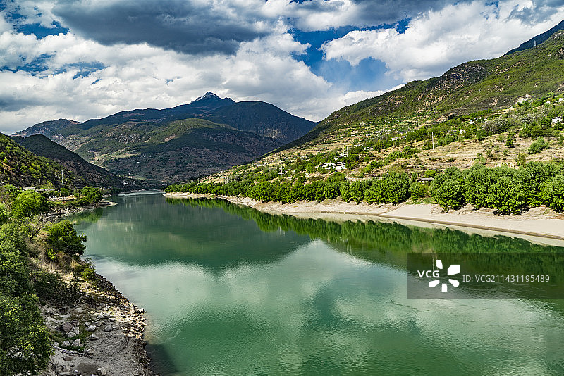 长江第一湾（云南丽江）图片素材
