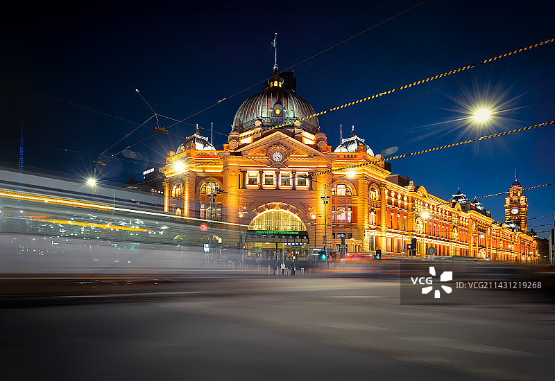墨尔本中央火车站夜景图片素材