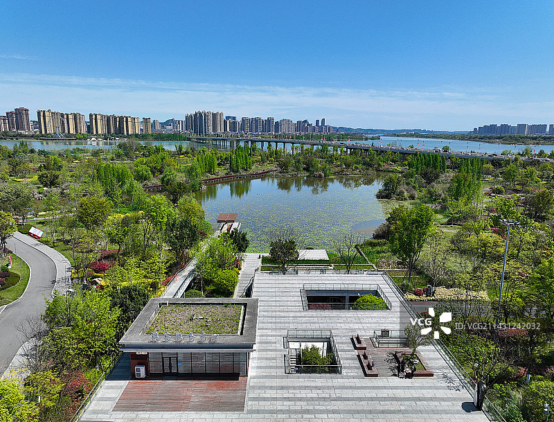 四川省遂宁市九莲洲生态湿地公园观音湖五彩缤纷湿地公园航拍图片素材