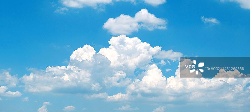 天空中云图片素材