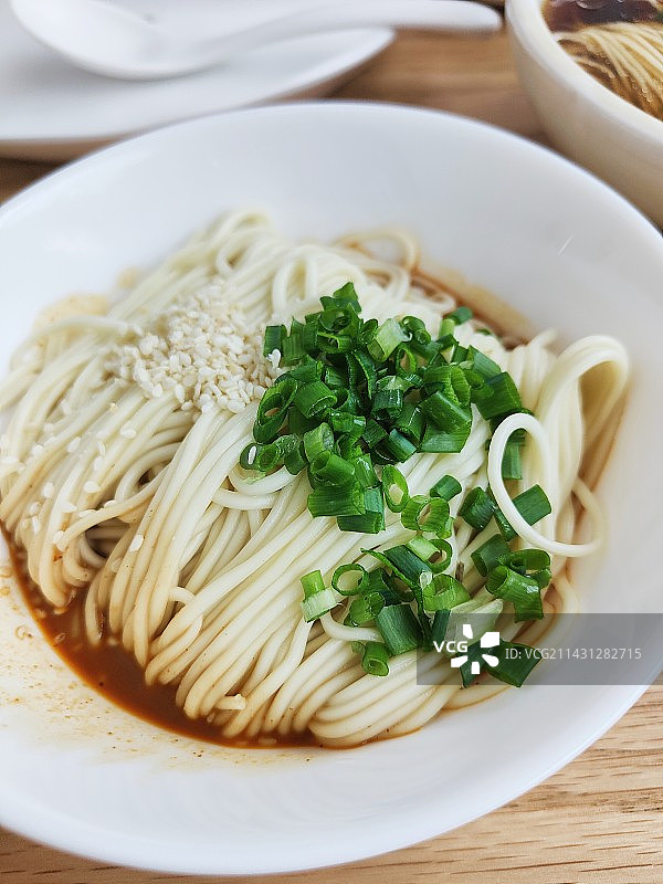 蔥油拌面图片素材