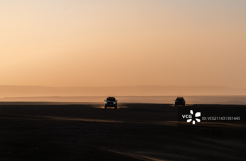 罗布泊的早晨图片素材