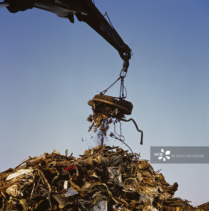 废金属堆图片素材