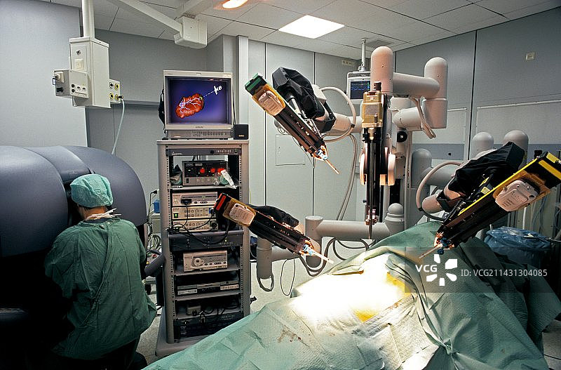 达芬奇机器人外科医生图片素材