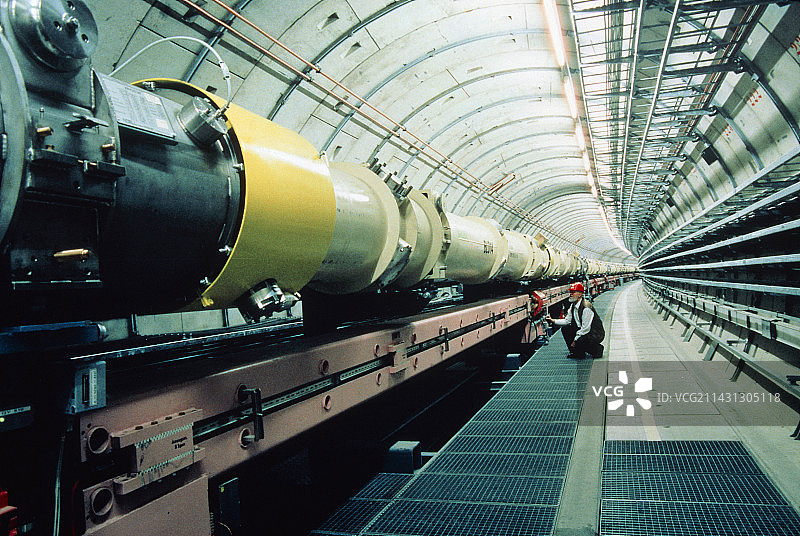 HERA粒子加速器图片素材