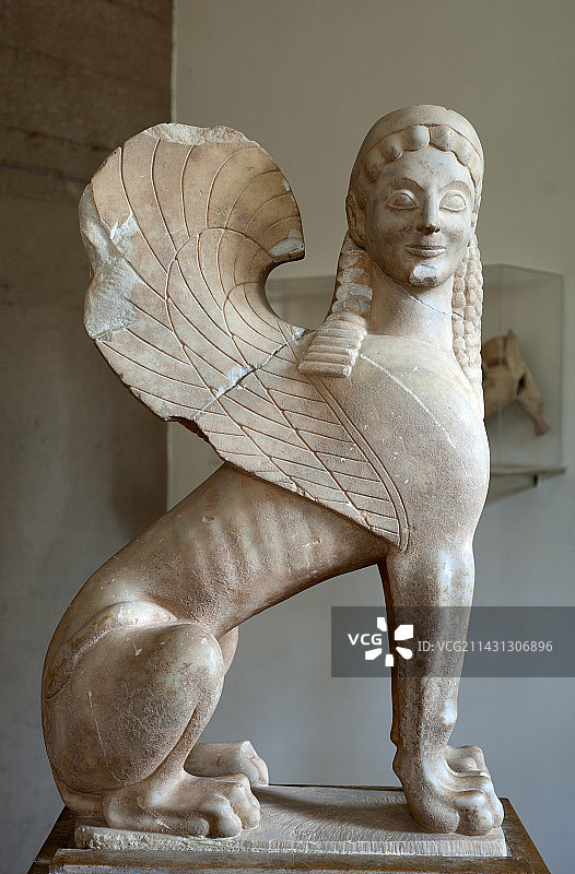 带翅膀的狮身人面像雕像图片素材