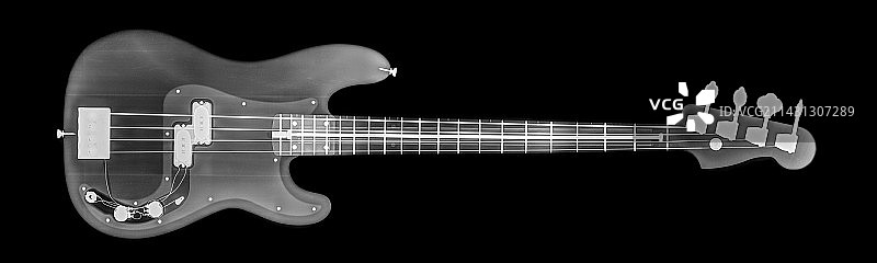 X光下的贝斯吉他图片素材